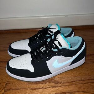 Nike Men's Black and White Sneakers with Light Blue Accents